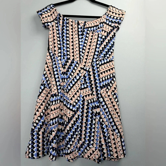 Susana Monaco multicolor triangle Pattern off shoulder mini dress size Small - Picture 1 of 8